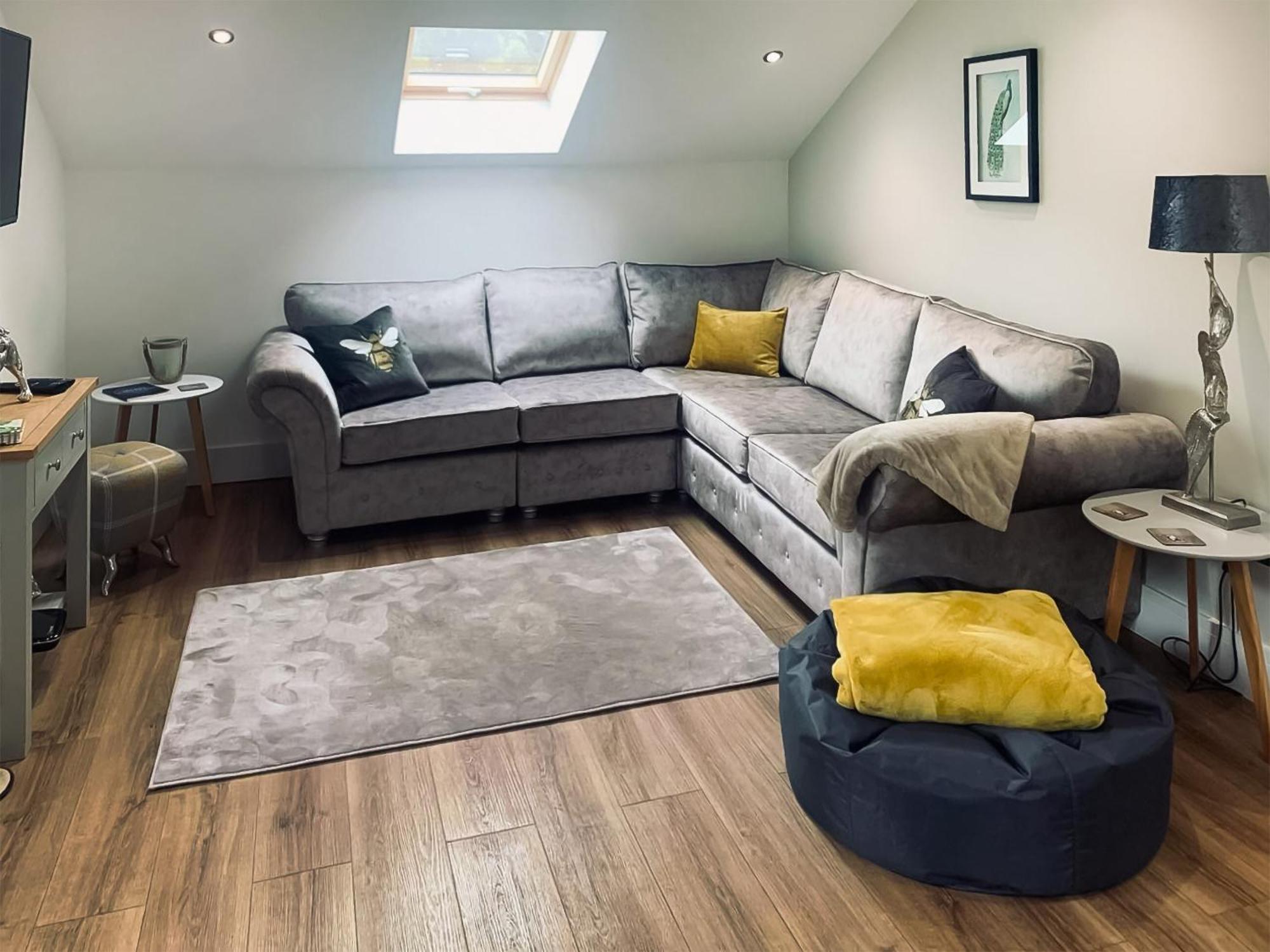 Perivale Lodge Lydney Buitenkant foto