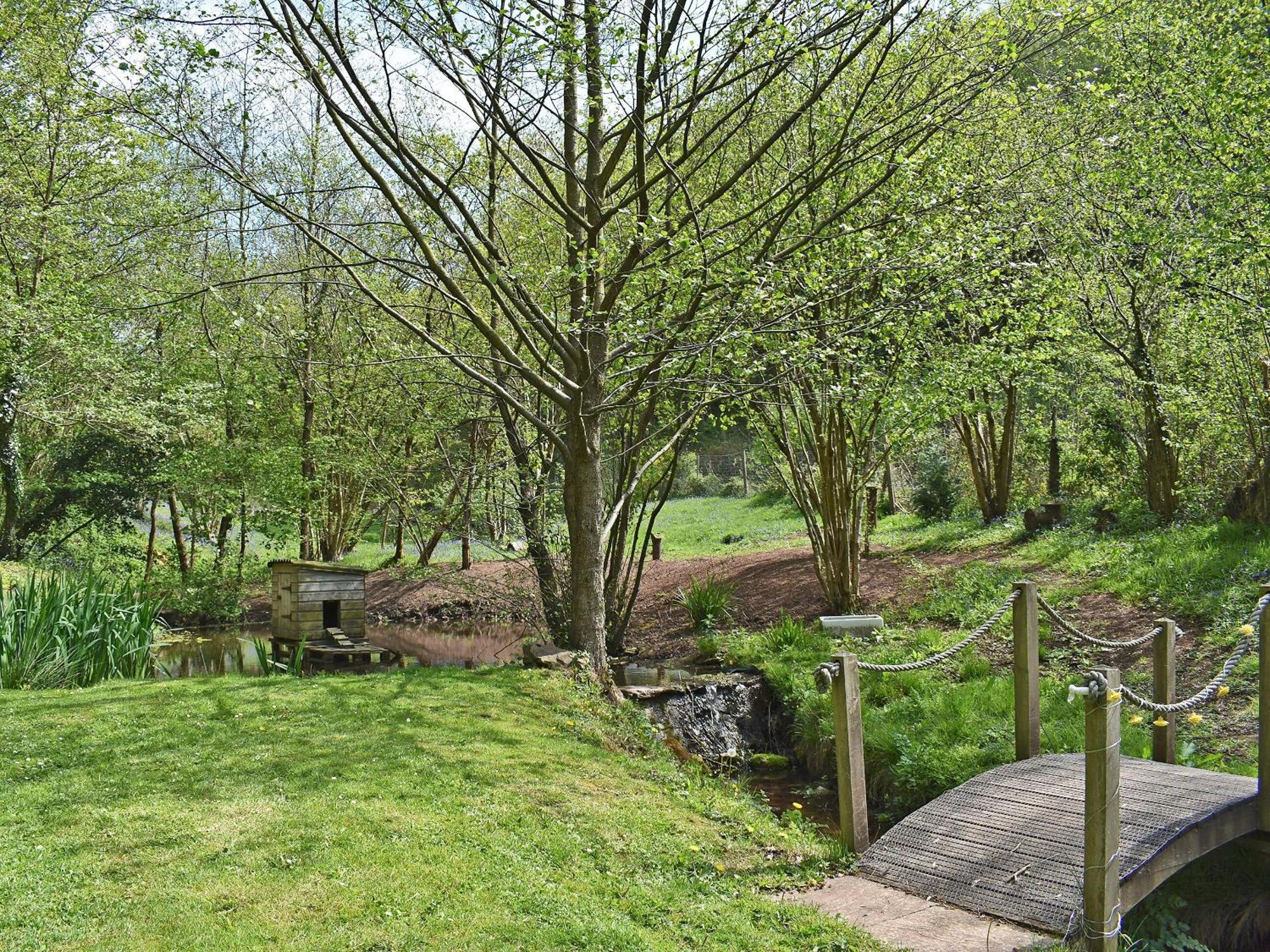 Perivale Lodge Lydney Buitenkant foto