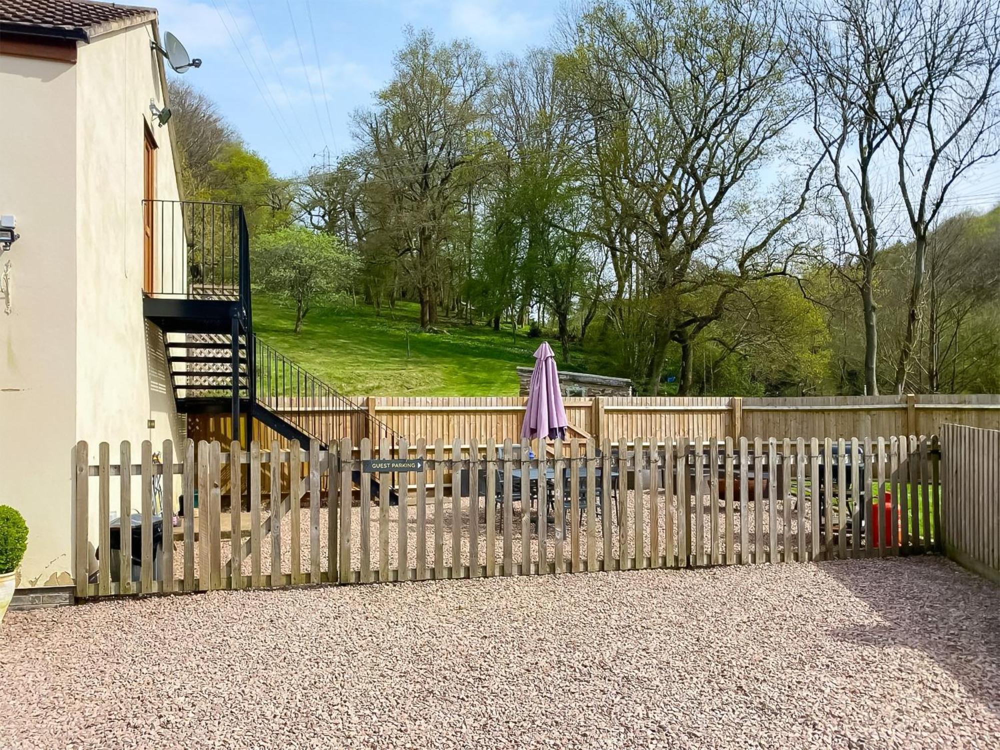 Perivale Lodge Lydney Buitenkant foto